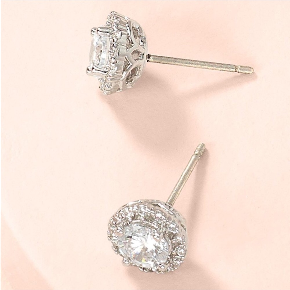 :: Stella & Dot Duchess Stud Earrings - Picture 10 of 11